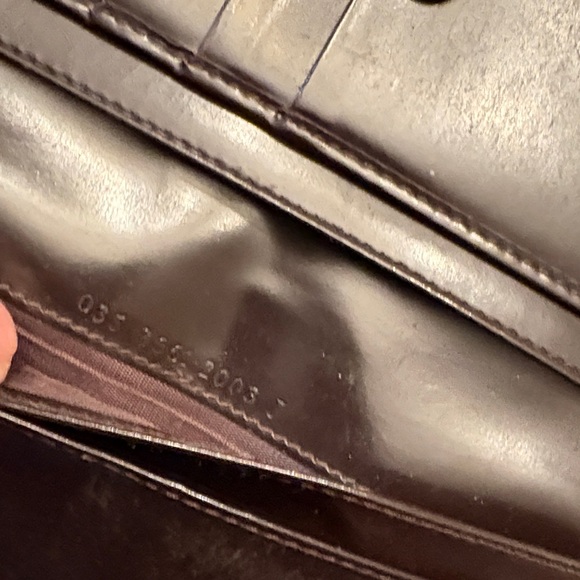 Gucci Black Wallet with Silver Chain - Picture 4 of 5